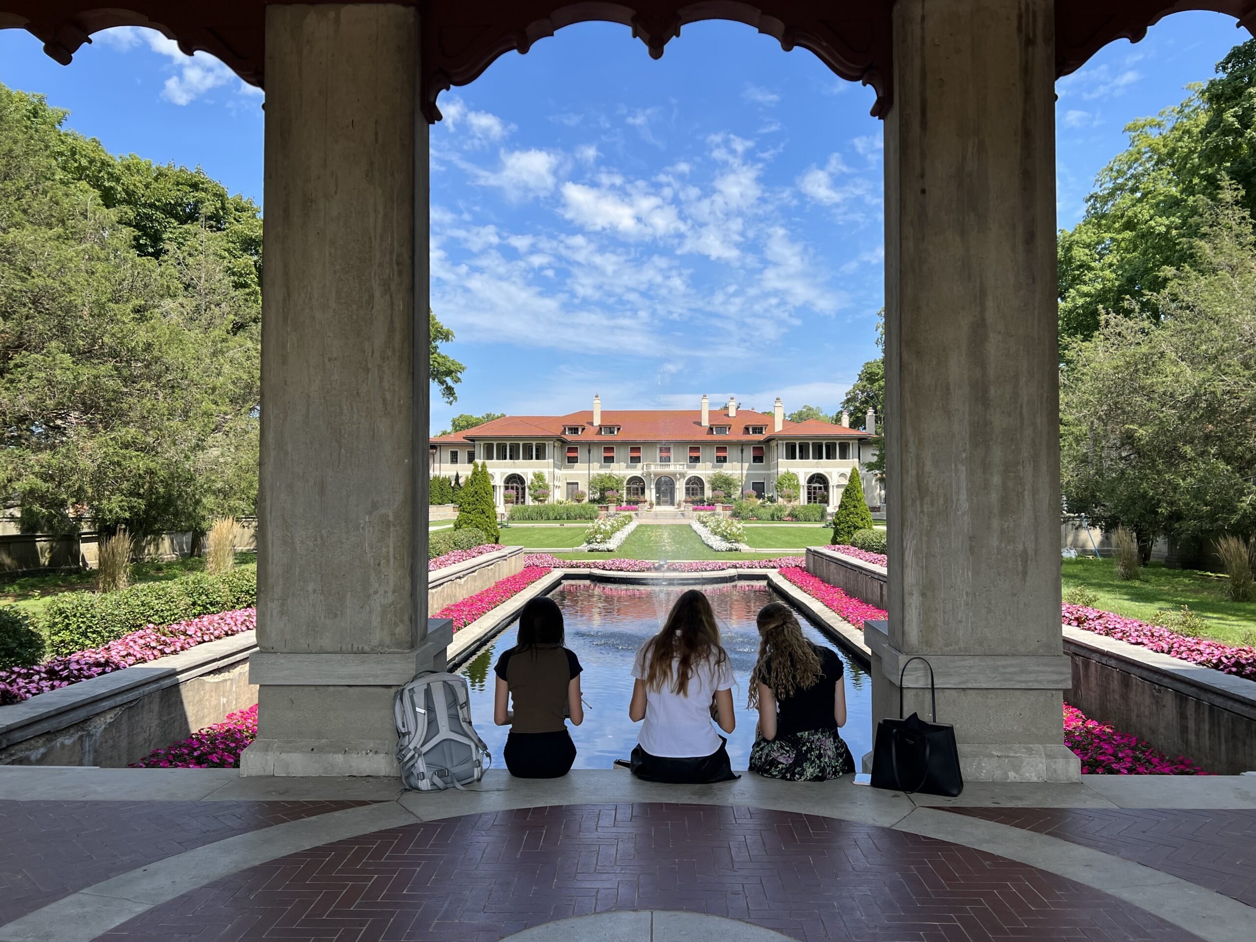 lake-forest-academy-owl-boarding-school-guide